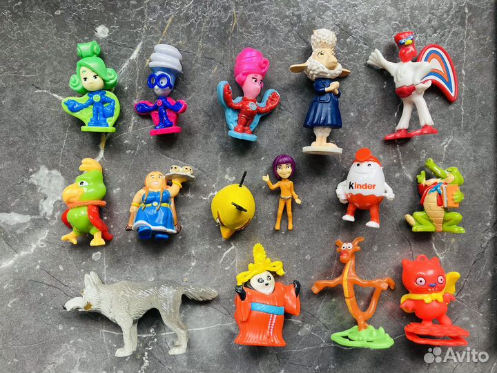 Коллекционные Киндер игрушки многоооо