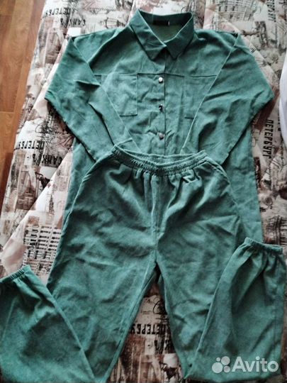 Костюм вельветовый