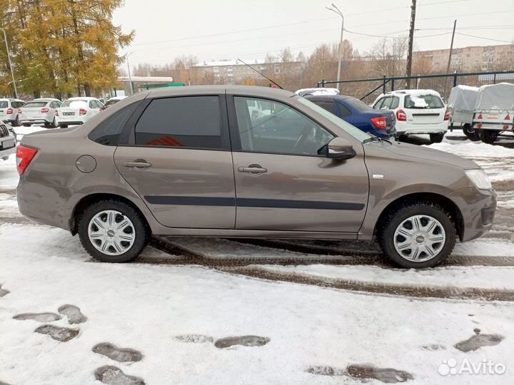 LADA Granta 1.6 МТ, 2017, 117 735 км