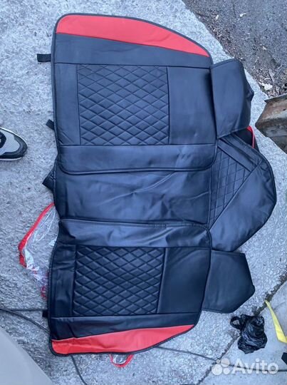 Авточехлы на Axio