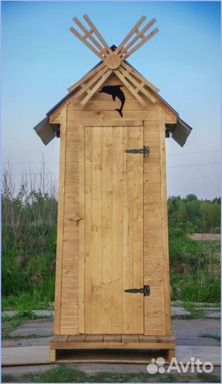 Дачный туалет с декором WWU