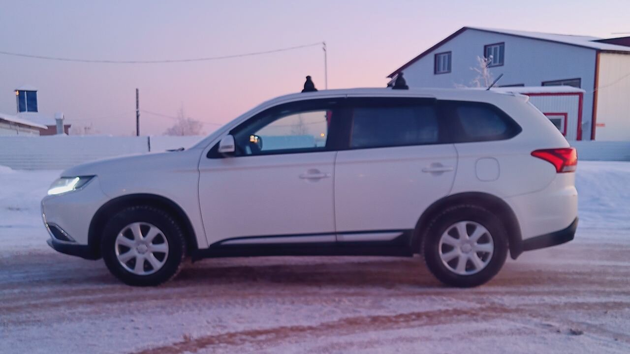 Mitsubishi Outlander: фото владельца