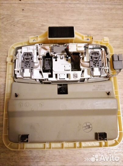 Плафон Nissan Teana j32