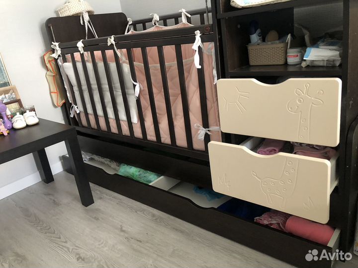 Кроватка трансформер с маятником
