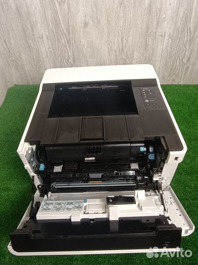 Принтер Kyocera ecosys P2335dn