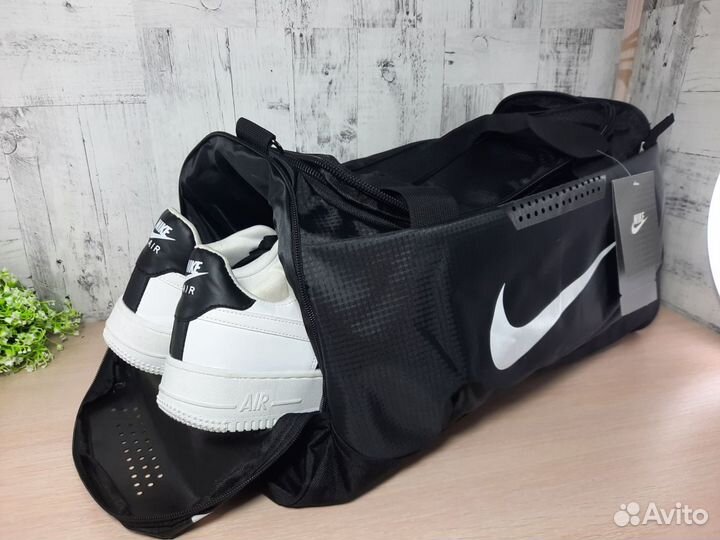 Спортивная сумка nike