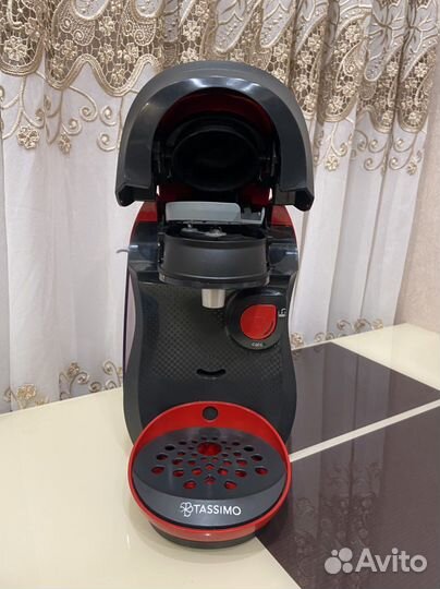 Капсульная кофеварка Bosh Tassimo happy TAS1003