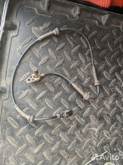 Датчик абс renault duster задний правый