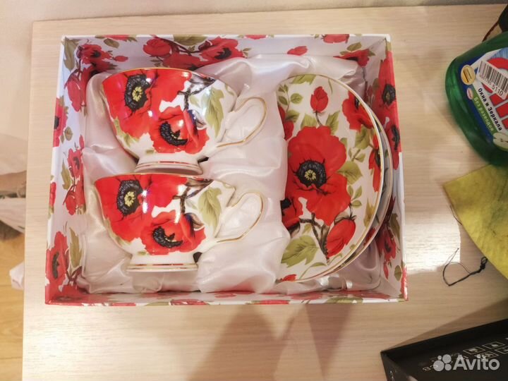 Чайный подарочный набор из фарфора 4 пред. новый