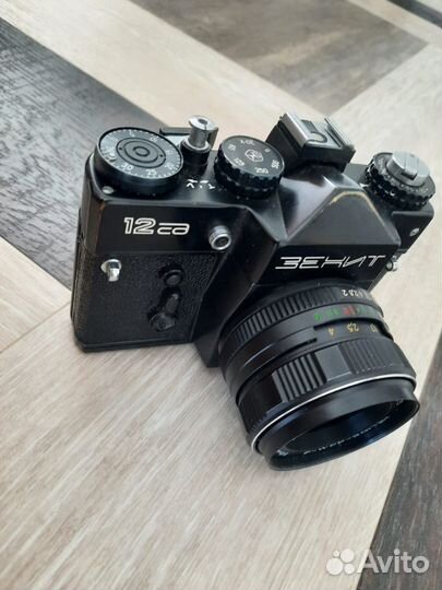 Пленочный фотоаппарат зенит