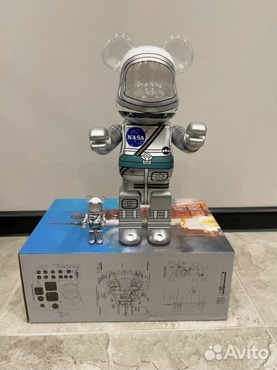 Фигурка bearbrick астронавт nasa