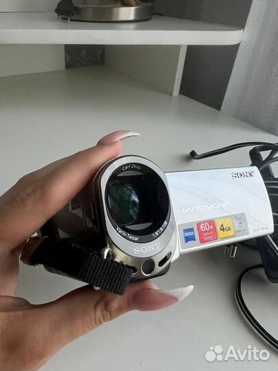 Видеокамера sony handycam