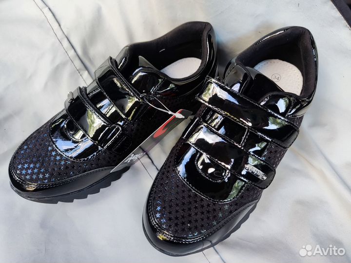 Новые полуботиночки для девочки размер 34