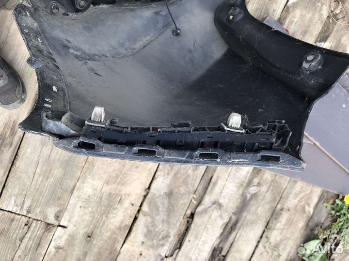 Задний бампер