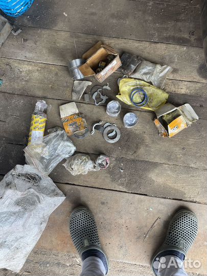 Крестовина jcb 3cx. Втулки