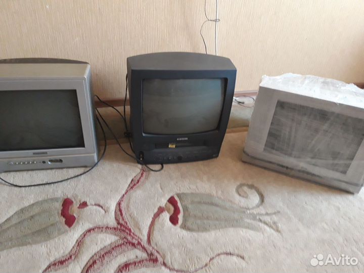 Телевизор на запчасти