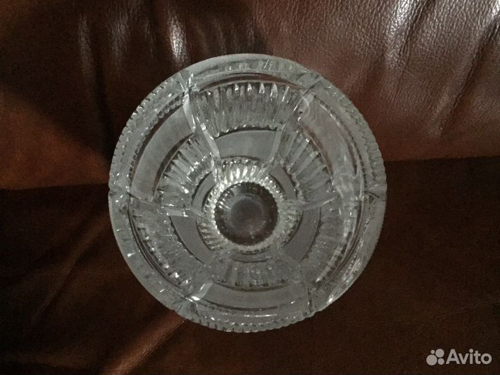 Хрустальная ваза