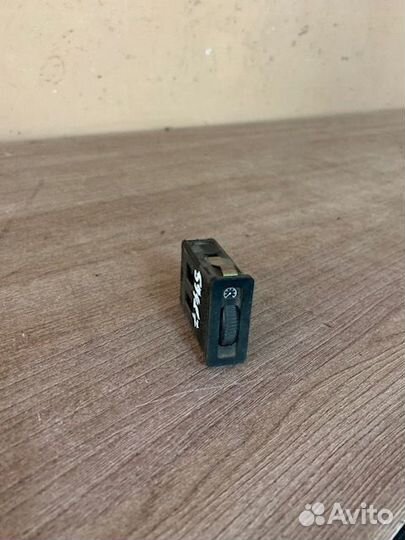 Кнопка освещения панели приборов BMW E34 E36