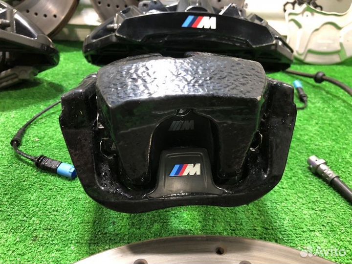 Комплект тормозов Bmw X6M F96 S63B44B (S63M) 2022