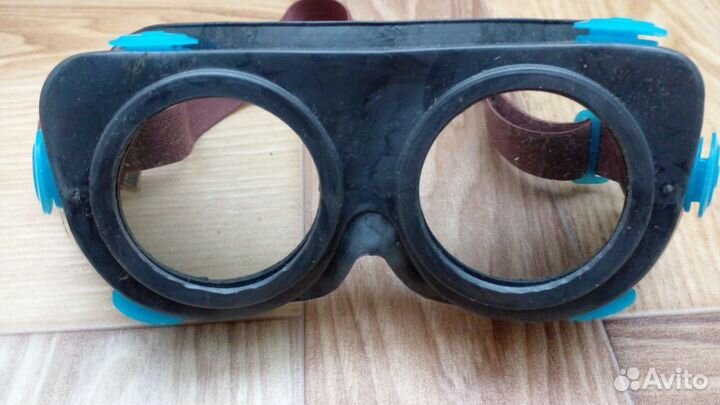 Очки защитные новые