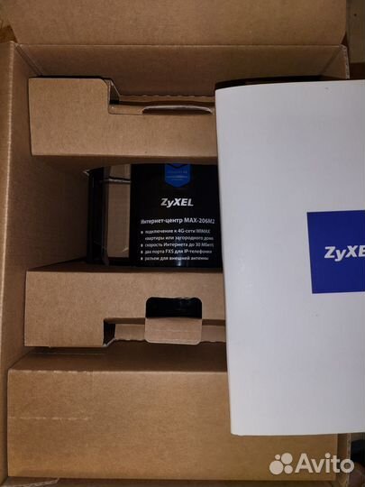 Интернет центр Zyxel Max-206m2