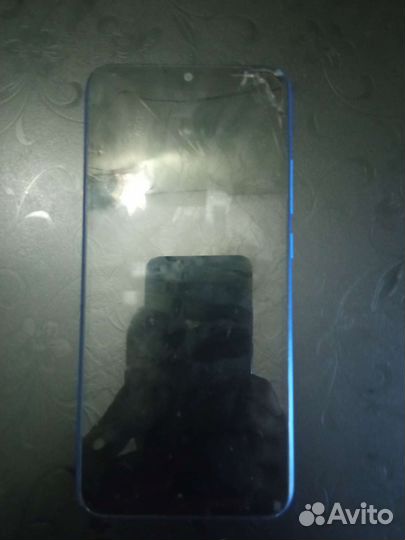 Продаю телефон redmi