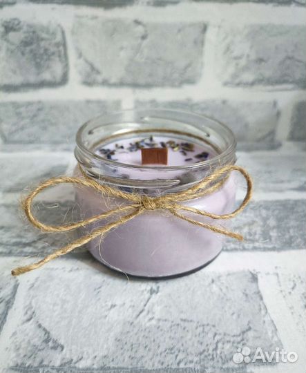 Свеча с ароматом лаванды