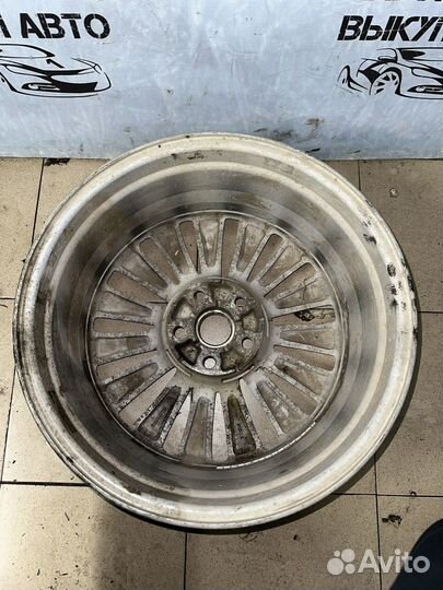 Диск литой kia quoris r18