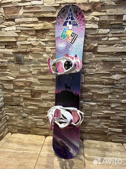 Сноуборд с креплениями 144