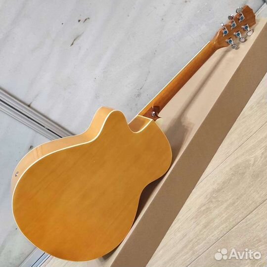 Гитара новая электроакустическая