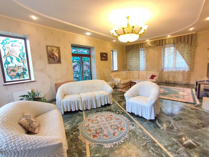 Дом 490 м² на участке 12 сот.