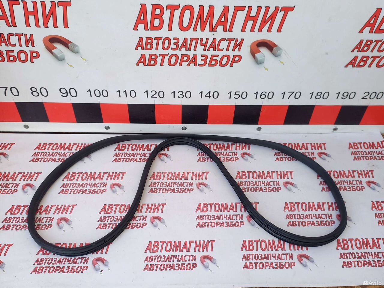 Уплотнитель двери задней левой Рено Аркана