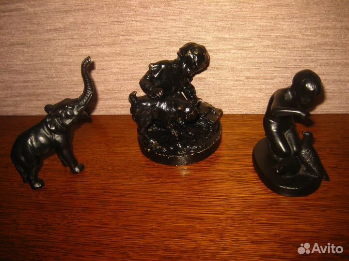 Чугунная статуэтка