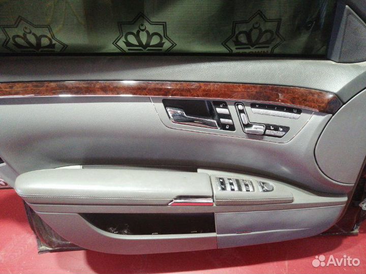 Облицовка двери передняя левая Mercedes Benz S500