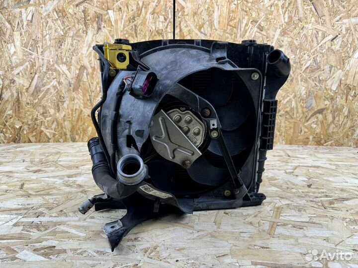 Правая кассета радиаторов Porsche Carrera 911