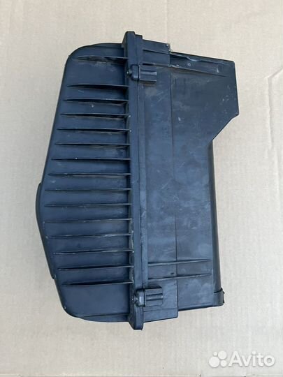 Корпус воздушного фильтра Peugeot 207