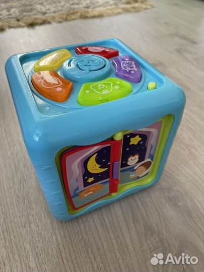 Музыкальный кубик Baby go со звуком и светом