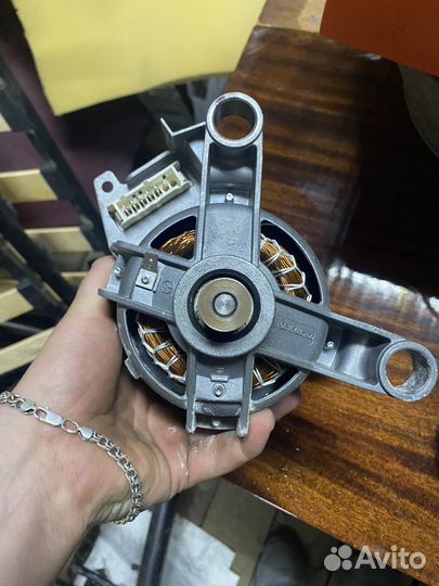 Мотор от стиральной машины