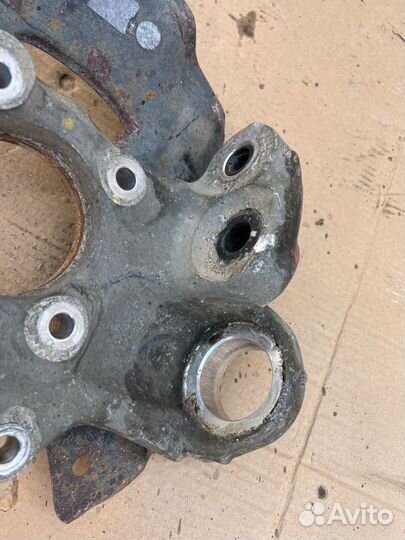 Кулак поворотный киа кворис kia quoris передний