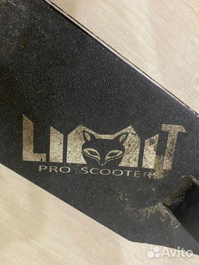 Трюковый самокат limit LMT 06 черный/зеленый