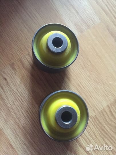 Сайлентблоки задней подвески продольного рычага