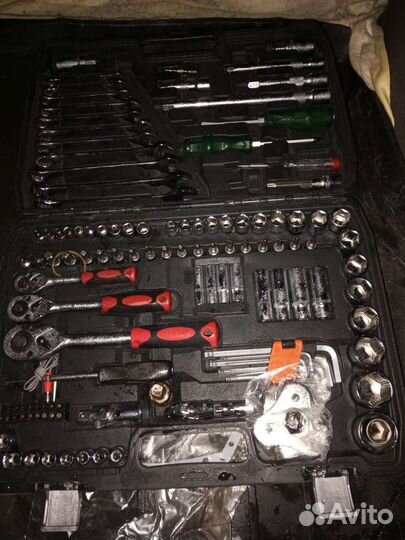 Продам набор есть 218.150.129 предметов. Разные