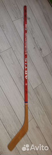 Хоккейная клюшка с автографами