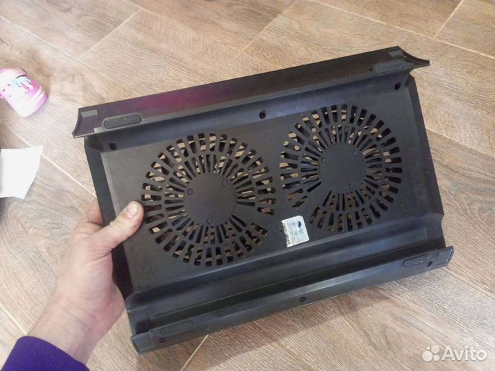 Подставка с охлаждением для ноутбука