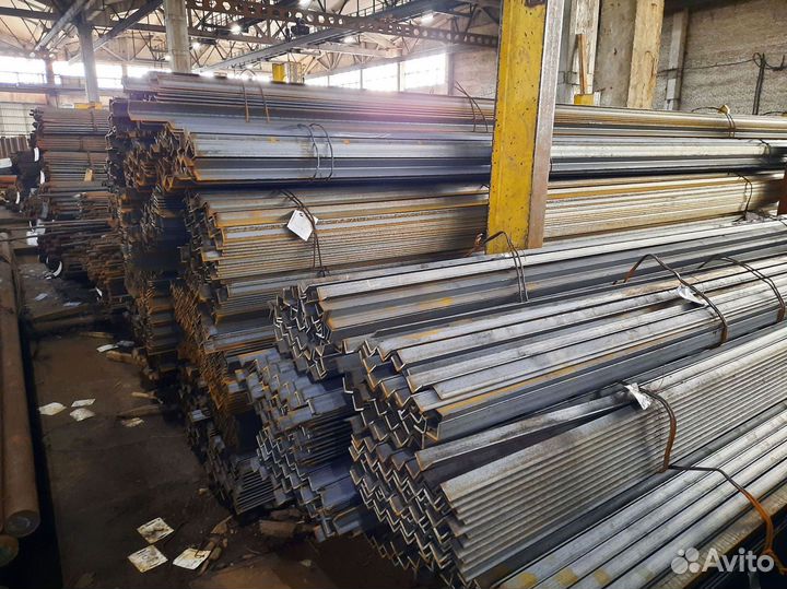 Уголок металлический 25х25х4 длина 6м Ст3