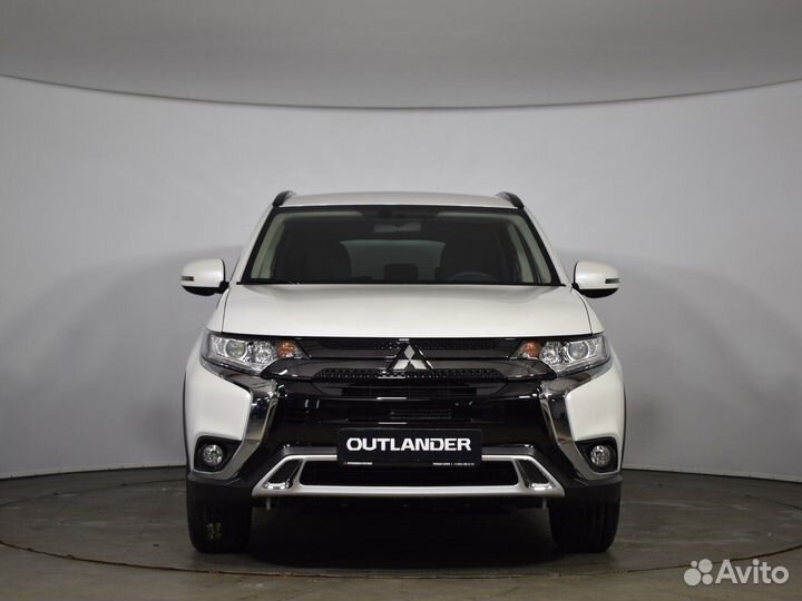 Mitsubishi Outlander 2.0 CVT, 2022