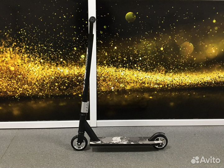 Самокат трюковой