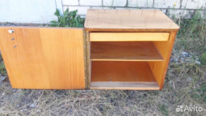 Винтажная тумбочка