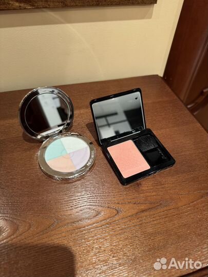 Guerlain meteorites compact ; румяна 01