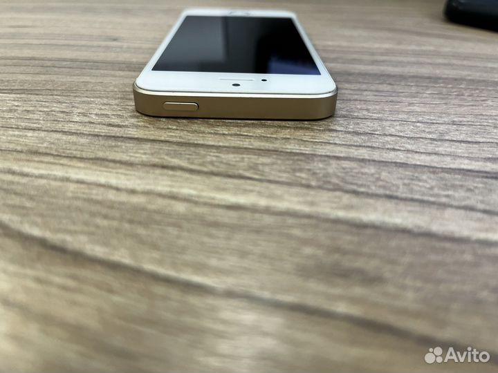 iPhone SE